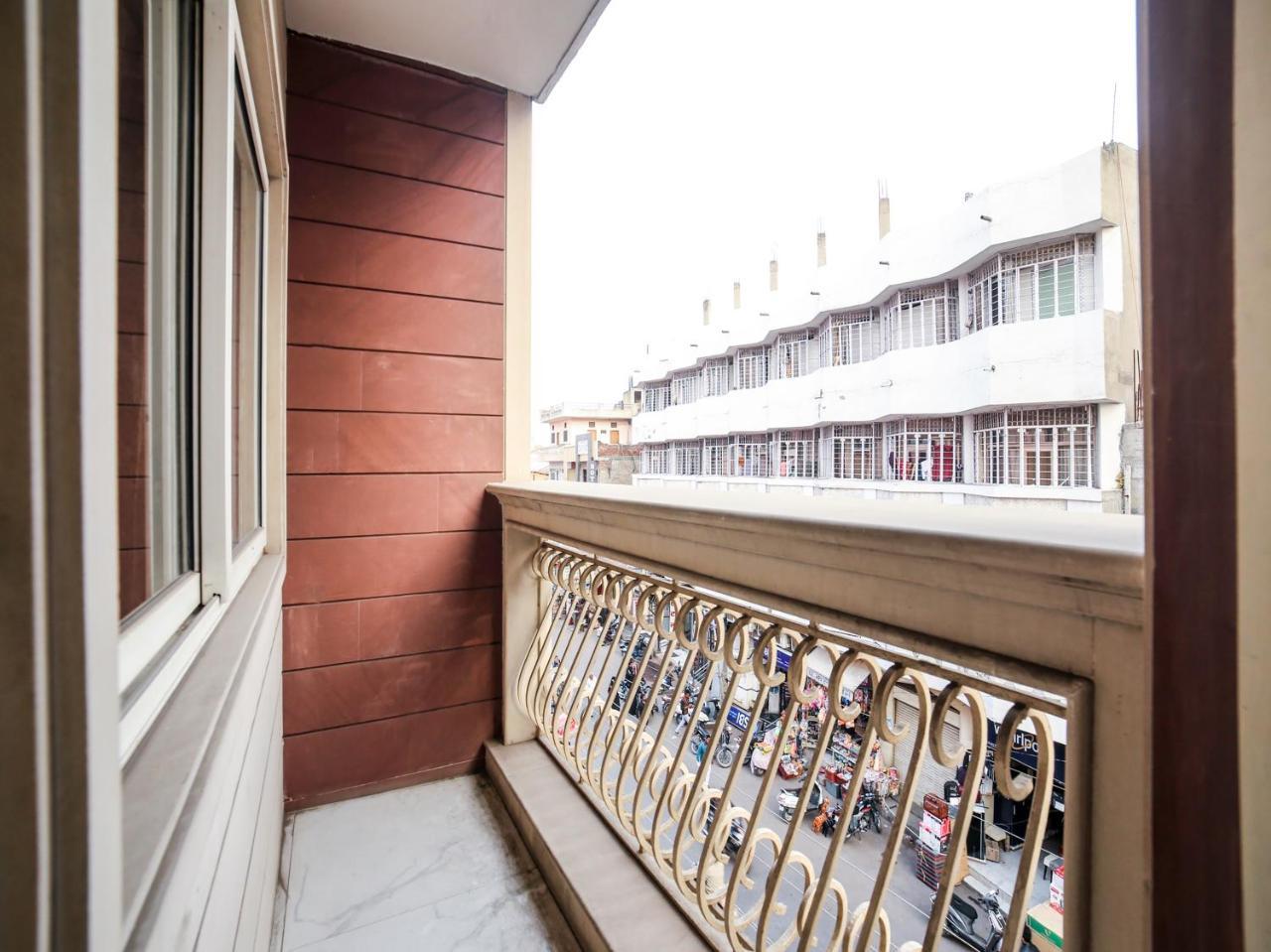 Oyo 10277 Hotel Delux Golden อัจเมอร์ ภายนอก รูปภาพ